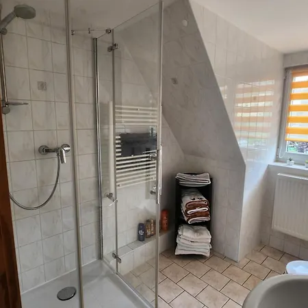 Zimmer In בית אירוח